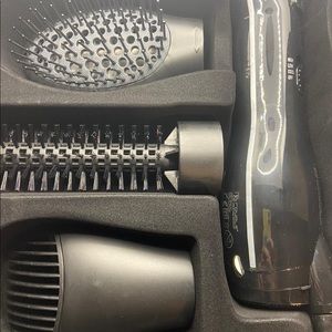 Royale 4 in 1 dryer styler. Brand new